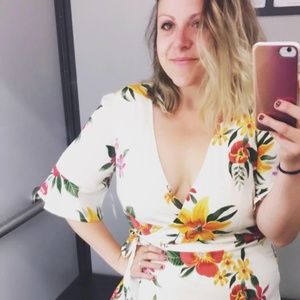 Meet your Posher, Hillary